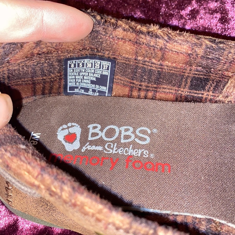 Woman’s BOB’s - Picture 6 of 7